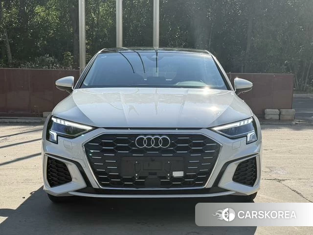 Audi A3 2023 Белый из Китая, фото 4