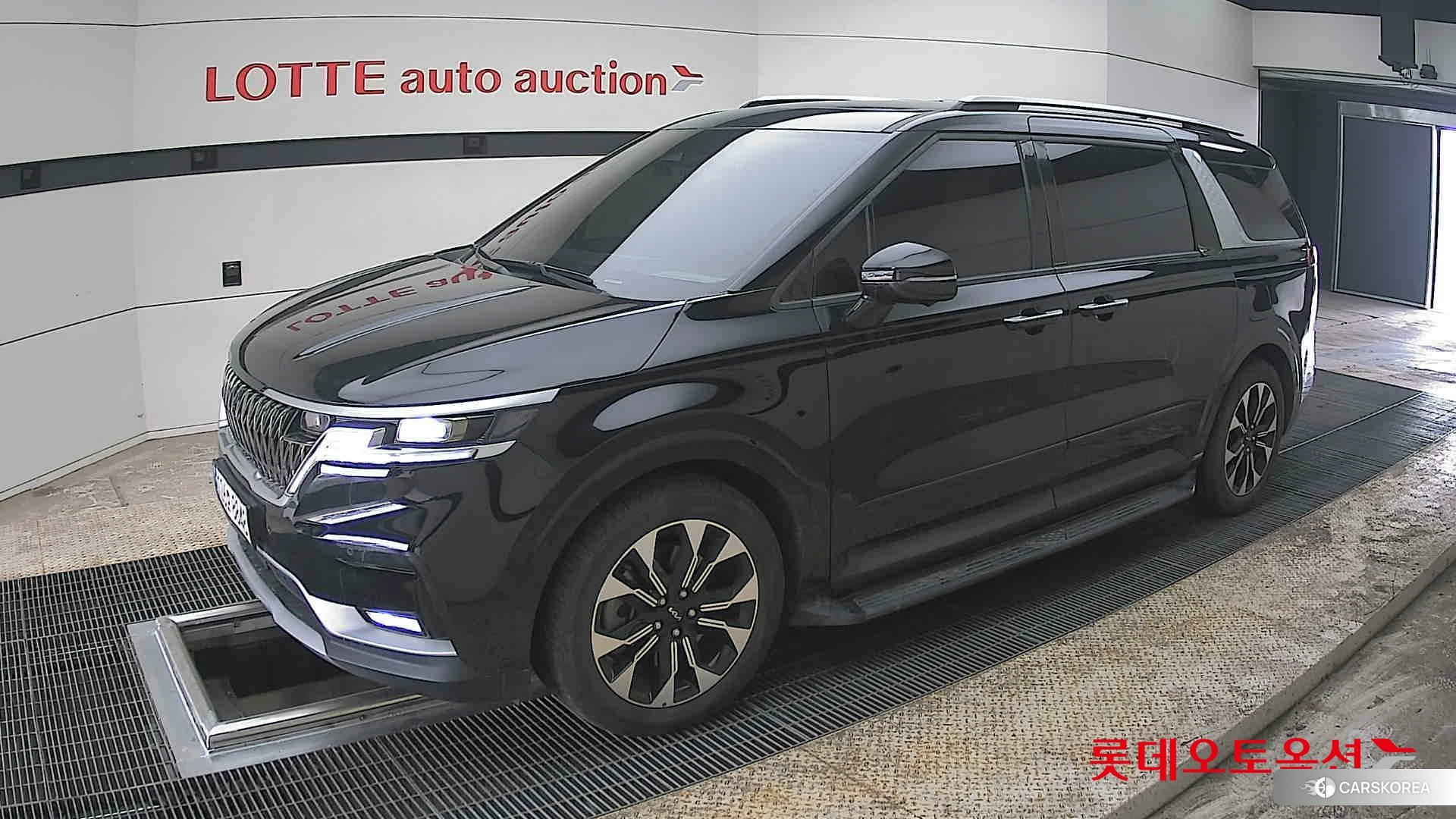 Kia Carnival 2021 Черный из Кореи, фото 4