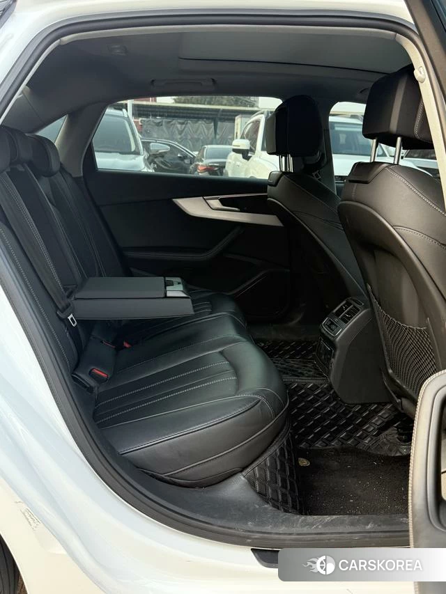 Audi A4L 2023 Белый из Китая, фото 4