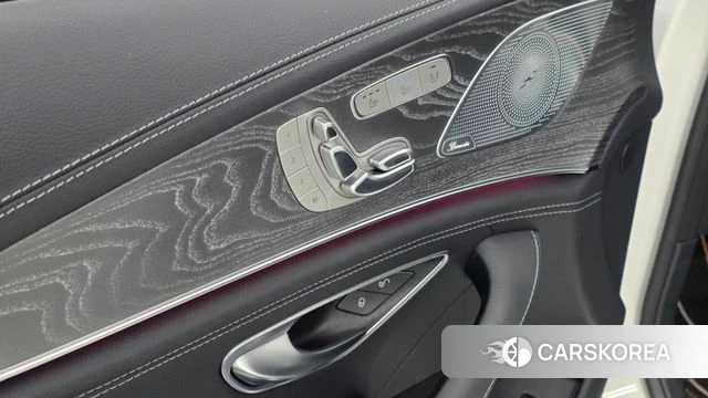 Mercedes-Benz AMG GT 2023 Белый из Кореи, фото 4