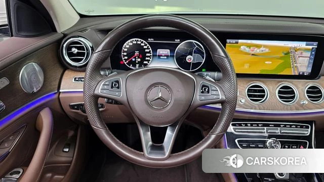 Mercedes-Benz E-Class W213 2018 Белый из Кореи, фото 4