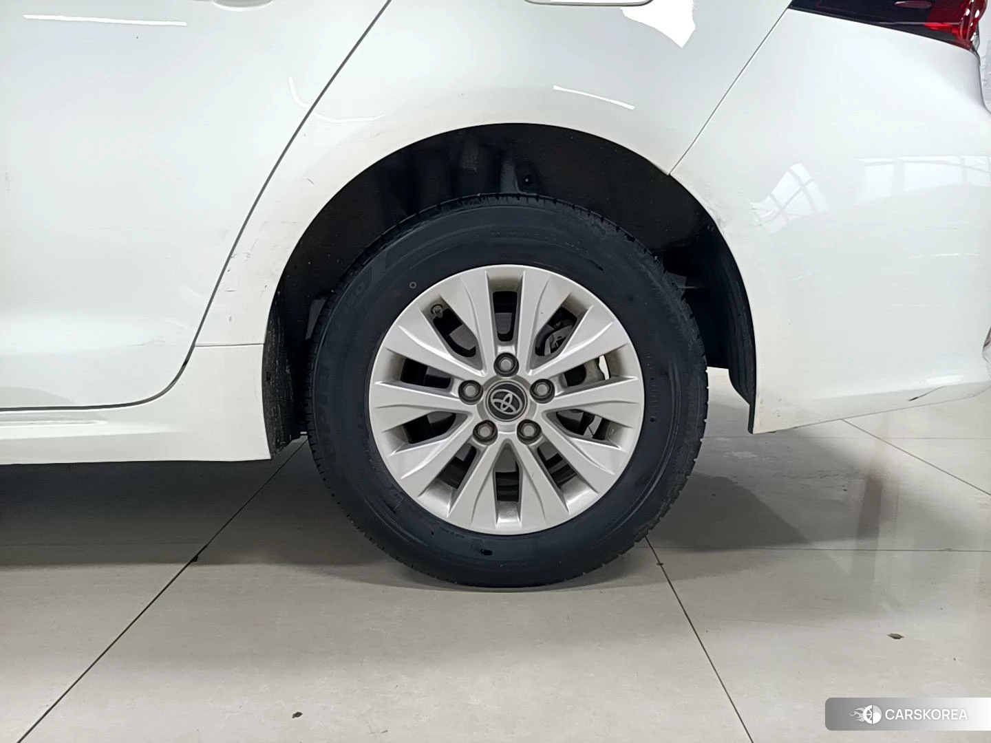 Toyota Corolla 2021 Белый из Китая, фото 4