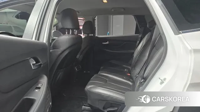 Hyundai The New Santa Fe 2022 Белый из Кореи, фото 4