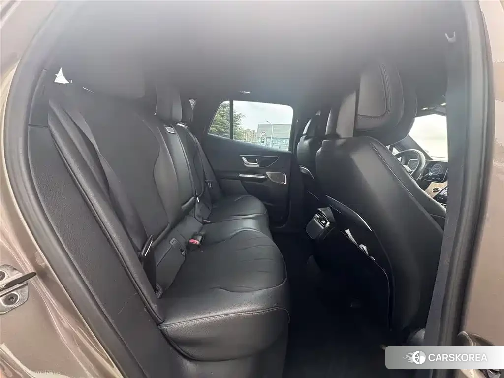 Mercedes-Benz EQE SUV 2023 Champagne/brown из Китая, фото 4