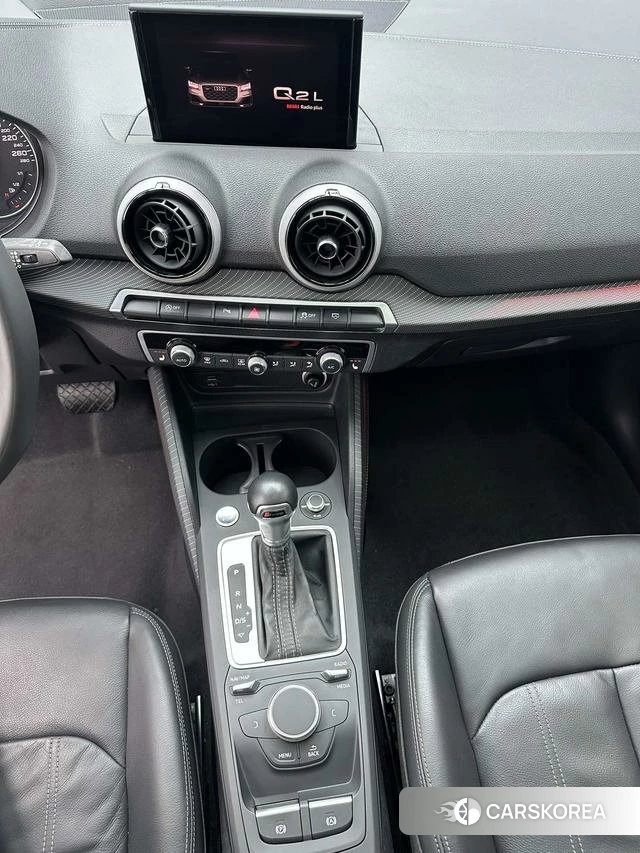 Audi Q2L 2022 Черный из Китая, фото 4