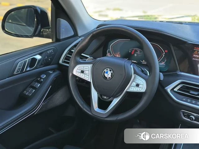 BMW X7 2022 Серебристо-серый из Китая, фото 4
