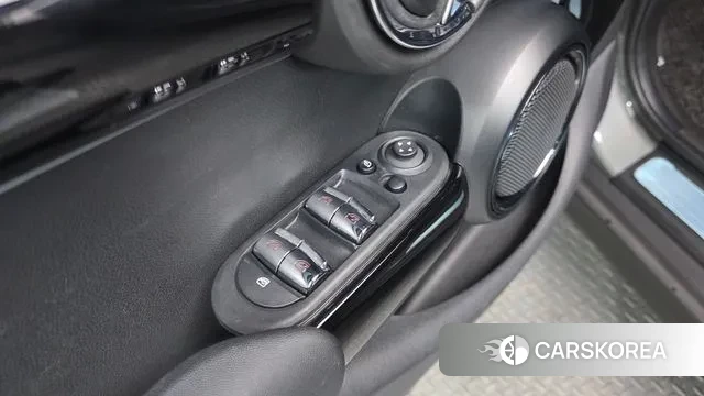 Mini Cooper 2021 Серебристо-серый из Кореи, фото 4