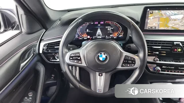 BMW 5 Series (G30) 2022 Черный из Кореи, фото 4