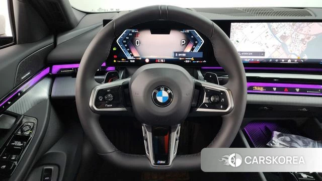 BMW 5 Series (G60) 2025 Белый из Кореи, фото 4