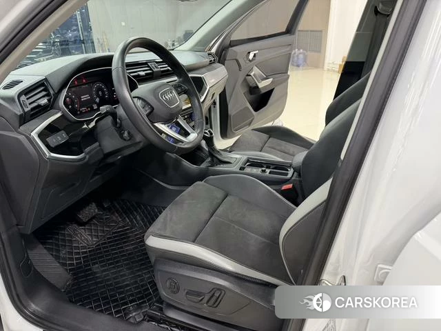 Audi Q3 2022 Белый из Китая, фото 4