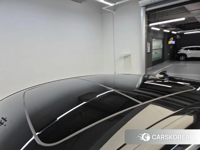 BMW 6 Series GT (G32) 2024 Черный из Кореи, фото 4