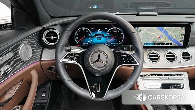 Mercedes-Benz E-Class W213 2023 Белый из Кореи, фото 4