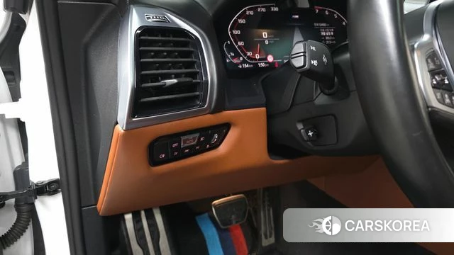 BMW 8 Series (G15) 2020 Белый из Кореи, фото 4