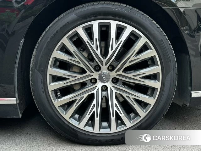 Audi A8 2021 Черный из Китая, фото 4