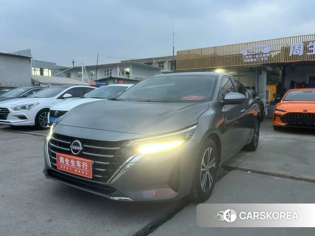 Nissan Xuan Yi 2024 Темно-серый из Китая, фото 4