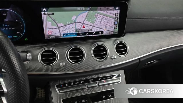 Mercedes-Benz E-Class W213 2021 Серый из Кореи, фото 4