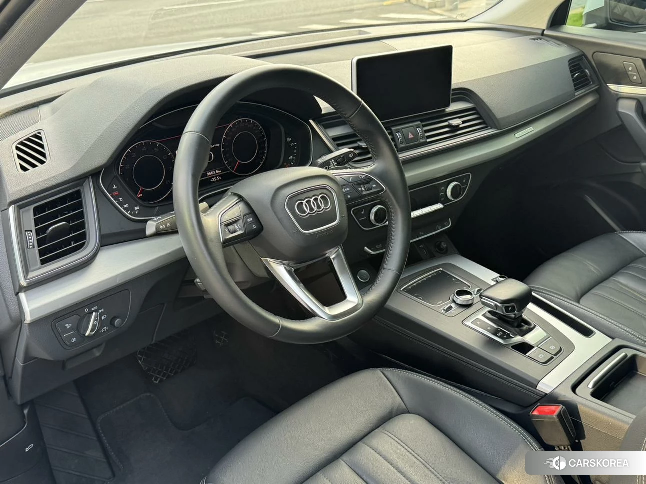 Audi Q5L 2019 Белый из Китая, фото 4