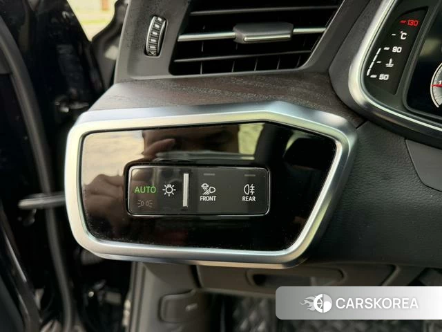 Audi A6L 2023 Черный из Китая, фото 4