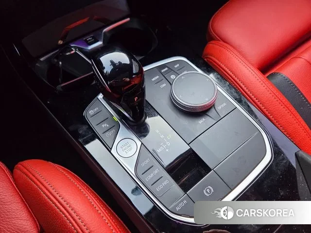 BMW 1 Series (F40) 2024 Белый из Кореи, фото 4