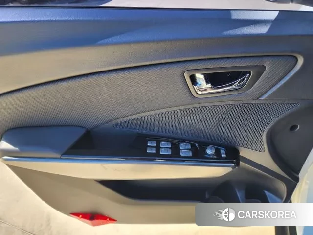 Ssangyong Tivoli Armor 2018 Белый из Кореи, фото 4