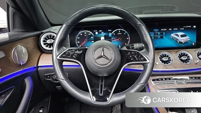 Mercedes-Benz E-Class W213 2022 Белый из Кореи, фото 4