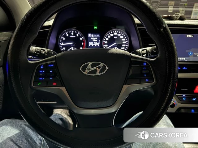 Hyundai Avante AD 2018 Серебристо-серый из Кореи, фото 4