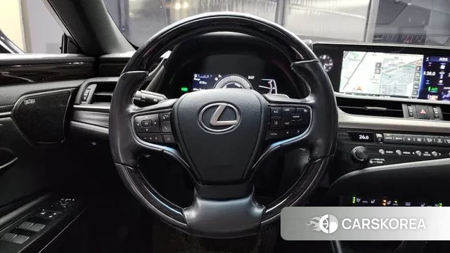 Lexus ES300h 7th generation 2019 Песочный из Кореи, фото 4