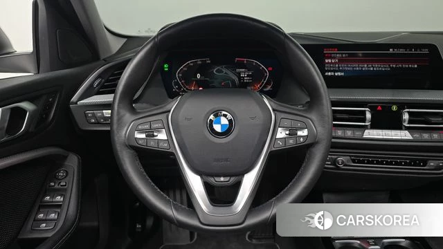 BMW 1 Series (F40) 2022 Белый из Кореи, фото 4