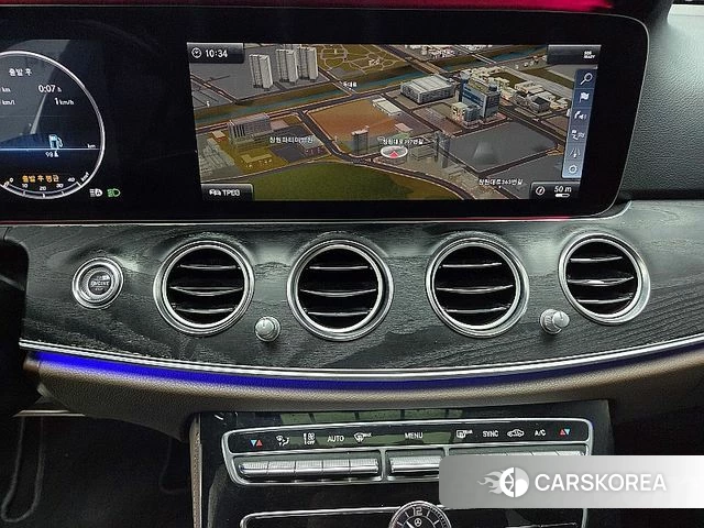 Mercedes-Benz E-Class W213 2018 Белый из Кореи, фото 4