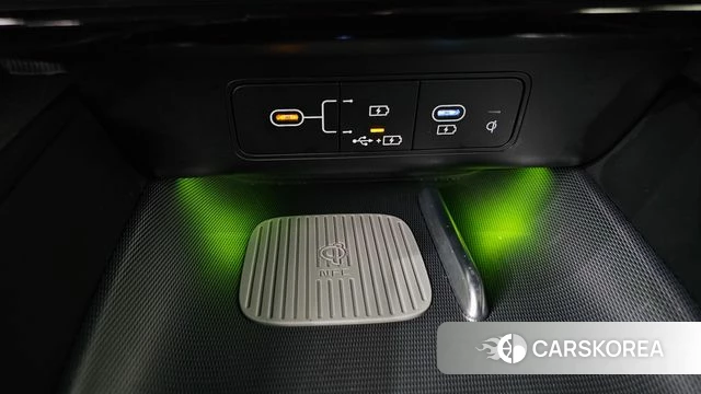 Hyundai Grandeur Hybrid (GN7) 2023 Черный из Кореи, фото 4