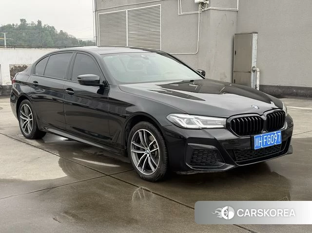 BMW 5 series 2021 Черный из Китая, фото 4