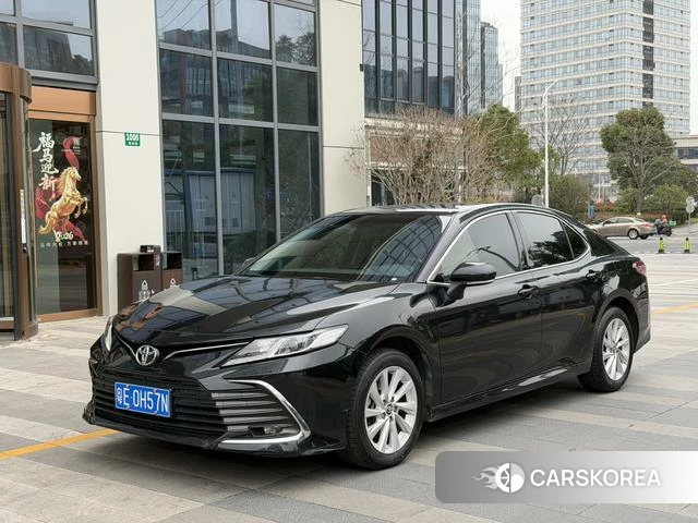 Toyota Camry 2023 Черный из Китая, фото 4