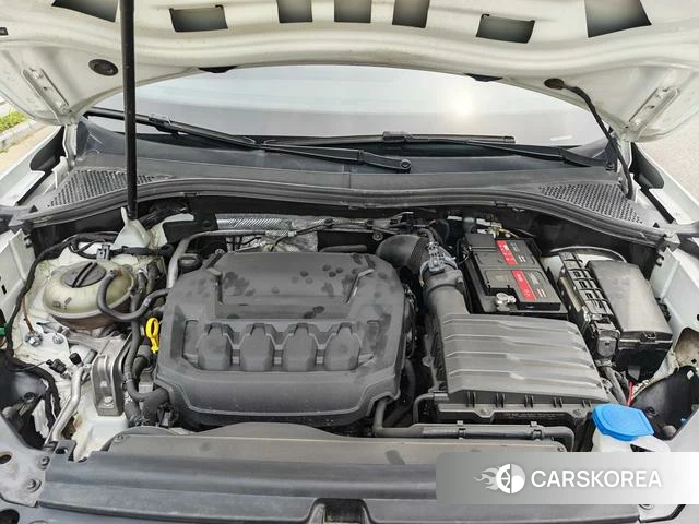 Volkswagen Tiguan L 2024 Белый из Китая, фото 4