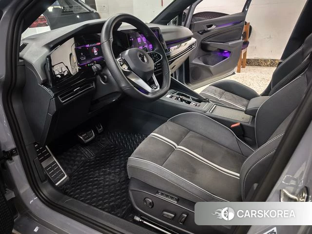 Volkswagen Golf 2023 Темно-серый из Китая, фото 4