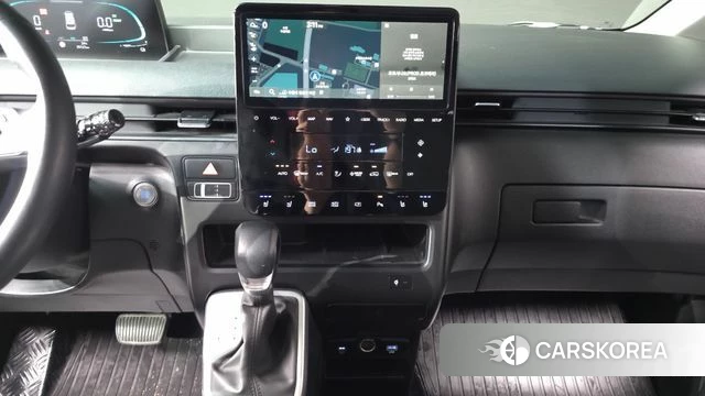 Hyundai Staria 2025 Серебряный из Кореи, фото 4