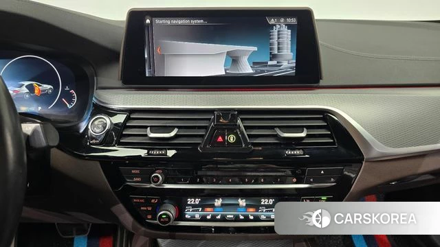 BMW 5 Series (G30) 2019 Белый из Кореи, фото 4