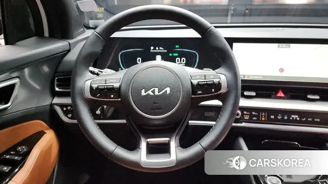 Kia Sportage 5th Generation Hybrid 2024 Белый из Кореи, фото 4