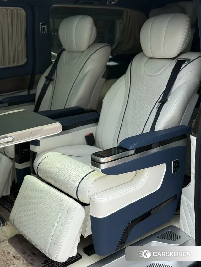 Mercedes-Benz V-class 2022 Черный из Китая, фото 4