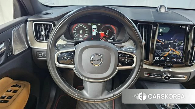 Volvo XC60 second Generation 2019 Черный из Кореи, фото 4