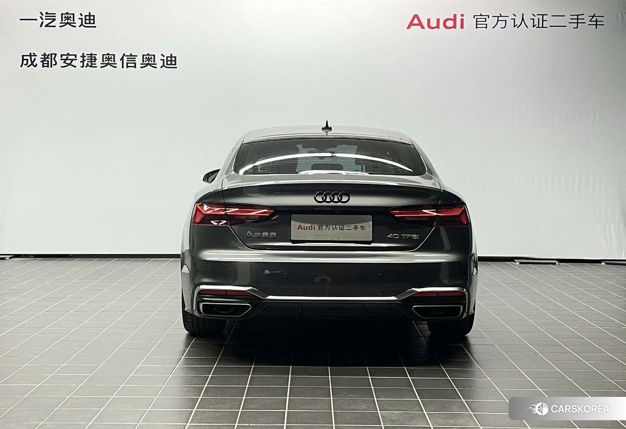 Audi A5 2022 Темно-серый из Китая, фото 4