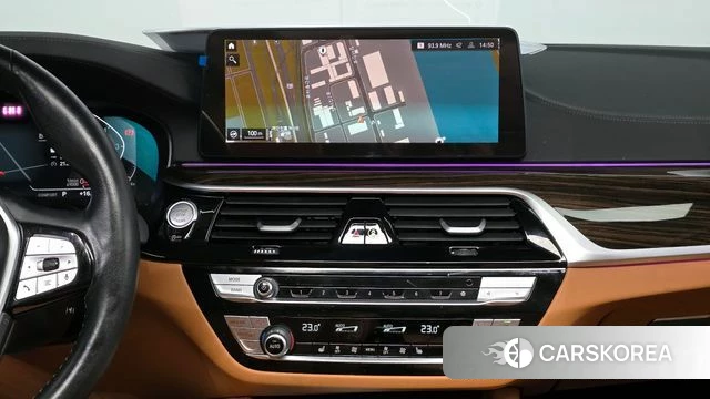 BMW 5 Series (G30) 2022 Белый из Кореи, фото 4