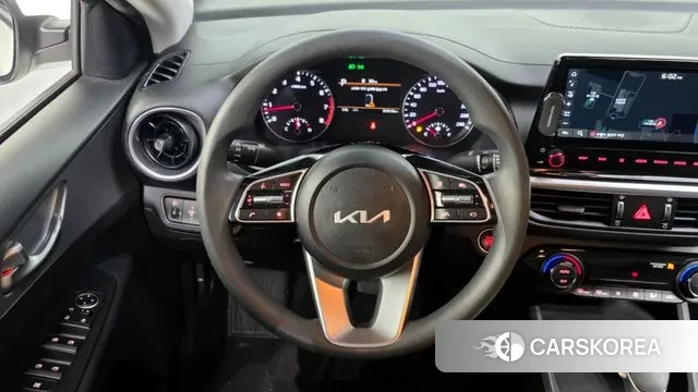 Kia The New K3 2nd generation 2021 Белый из Кореи, фото 4