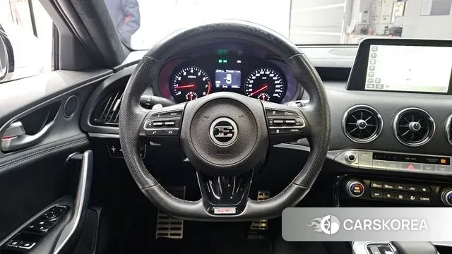 Kia Stinger id 3651446 из Кореи 4