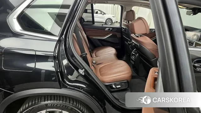 BMW X5 (G05) 2023 Черный из Кореи, фото 4