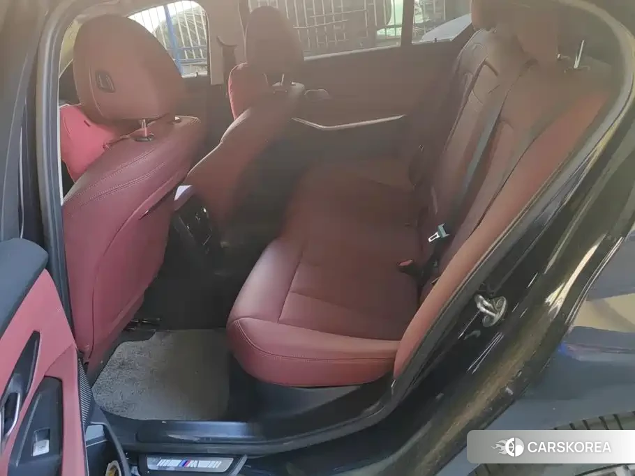 BMW 3 series 2025 Черный из Китая, фото 4