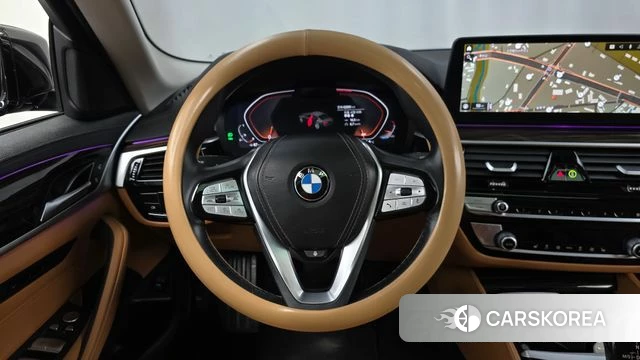 BMW 5 Series (G30) 2023 Черный из Кореи, фото 4
