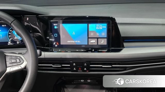 Volkswagen Golf 8th Generation 2024 Белый из Кореи, фото 4