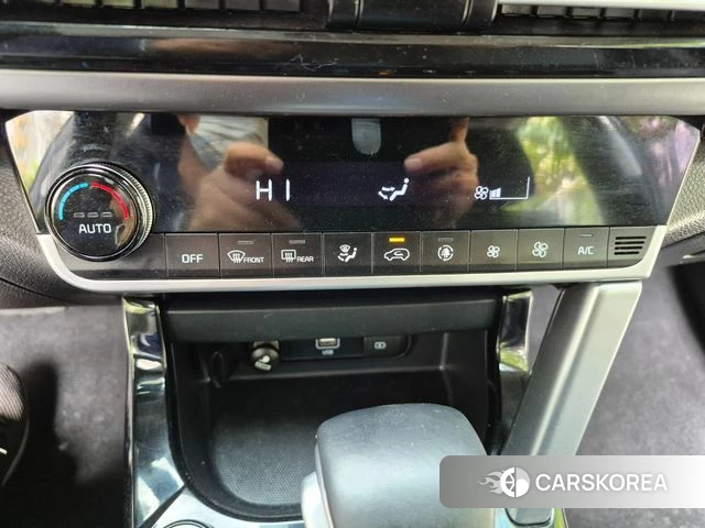 Kia Seltos 2021 Серый из Кореи, фото 4