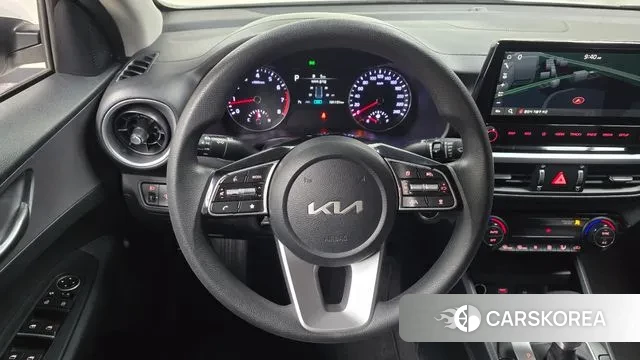 Kia The New K3 2nd generation 2021 Белый из Кореи, фото 4