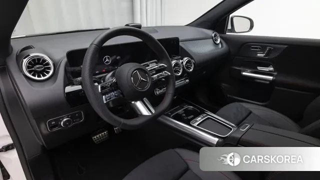 Mercedes-Benz GLA - Class H247 2025 Белый из Кореи, фото 4